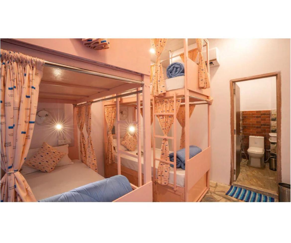 Unplanned Hostel Udaipur Bagian luar foto
