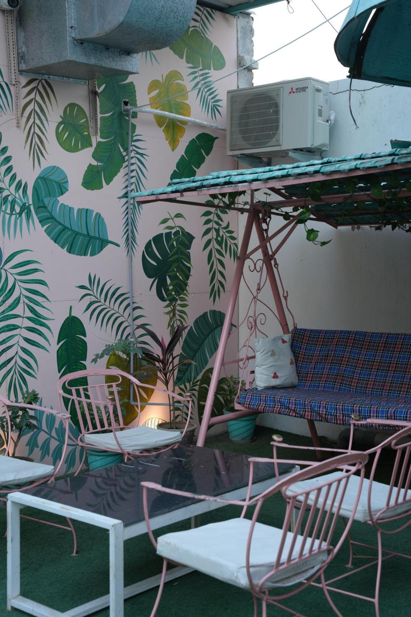 Unplanned Hostel Udaipur Bagian luar foto