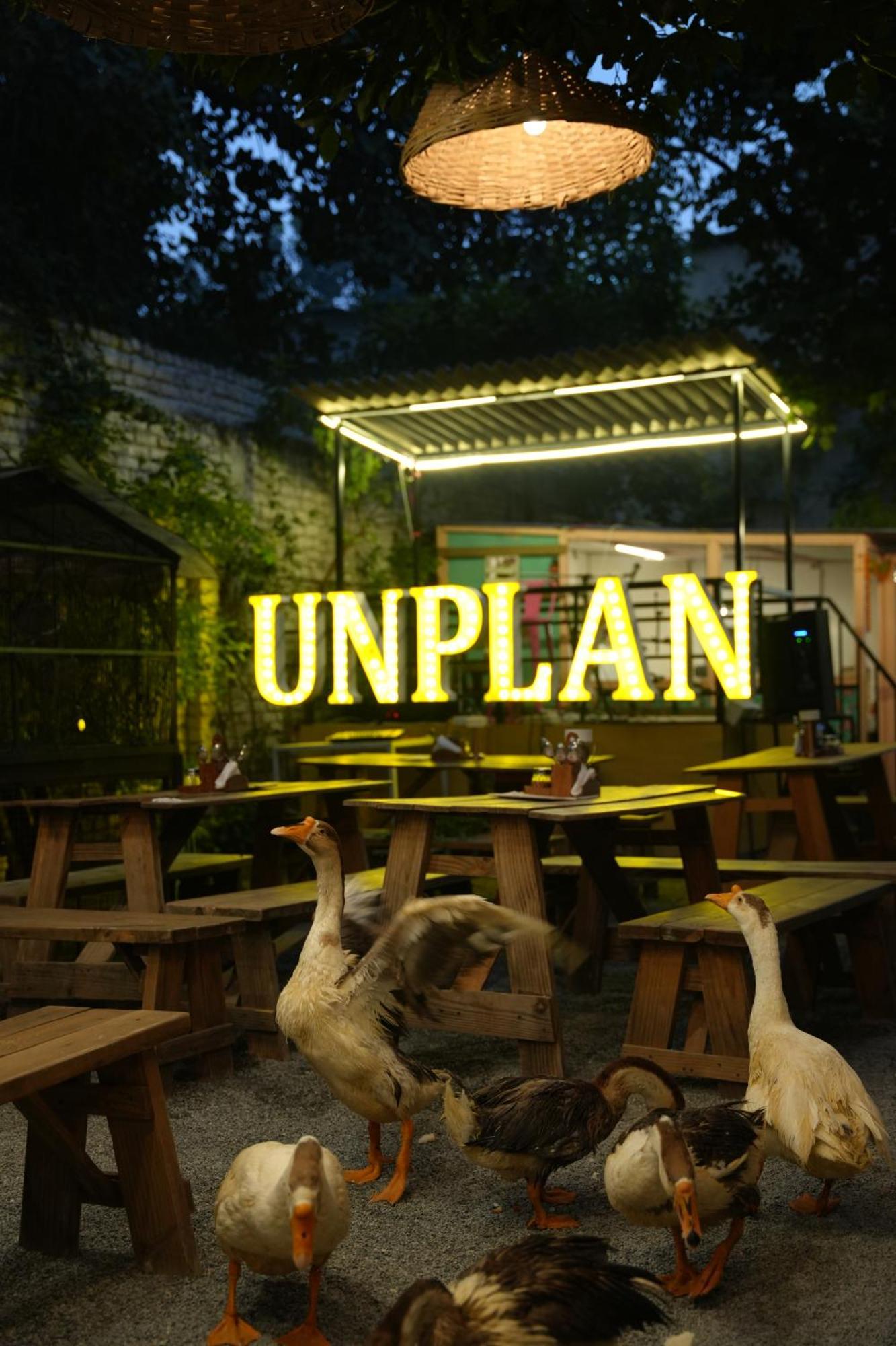 Unplanned Hostel Udaipur Bagian luar foto
