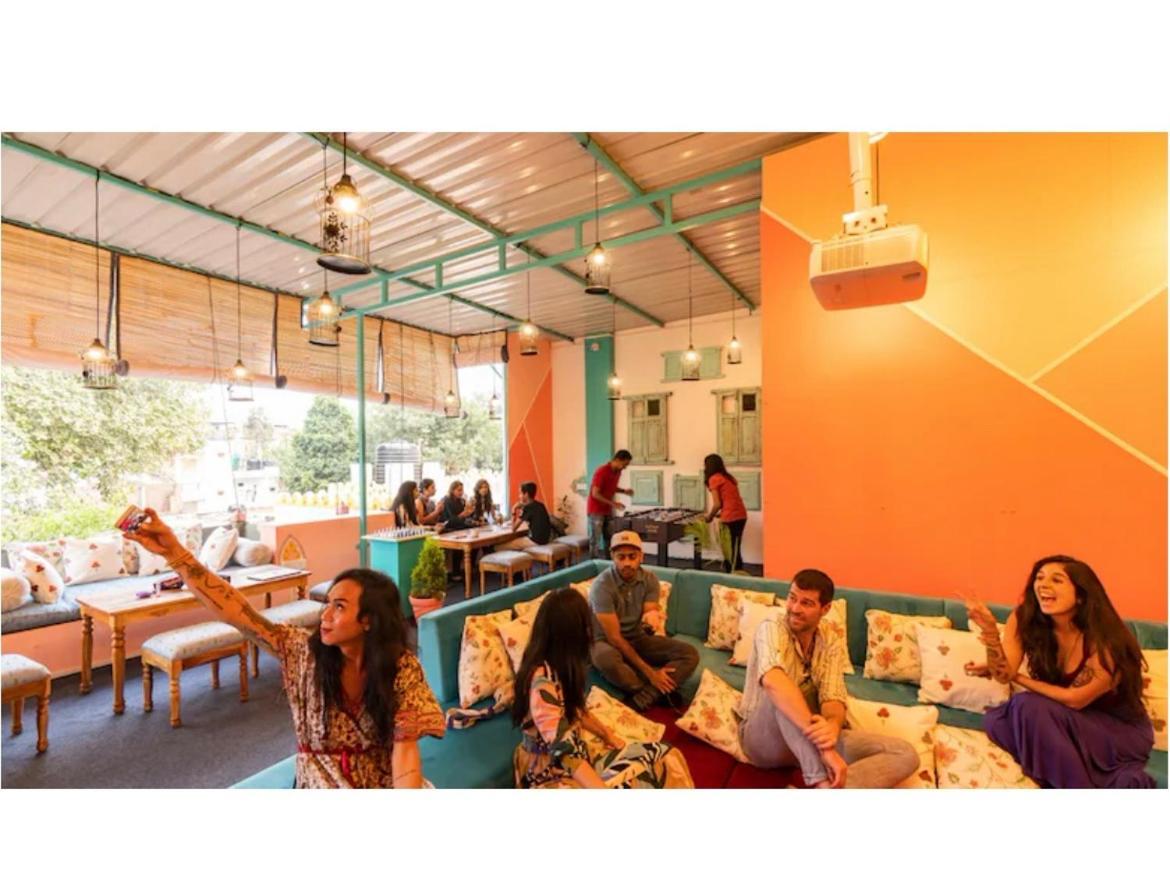 Unplanned Hostel Udaipur Bagian luar foto
